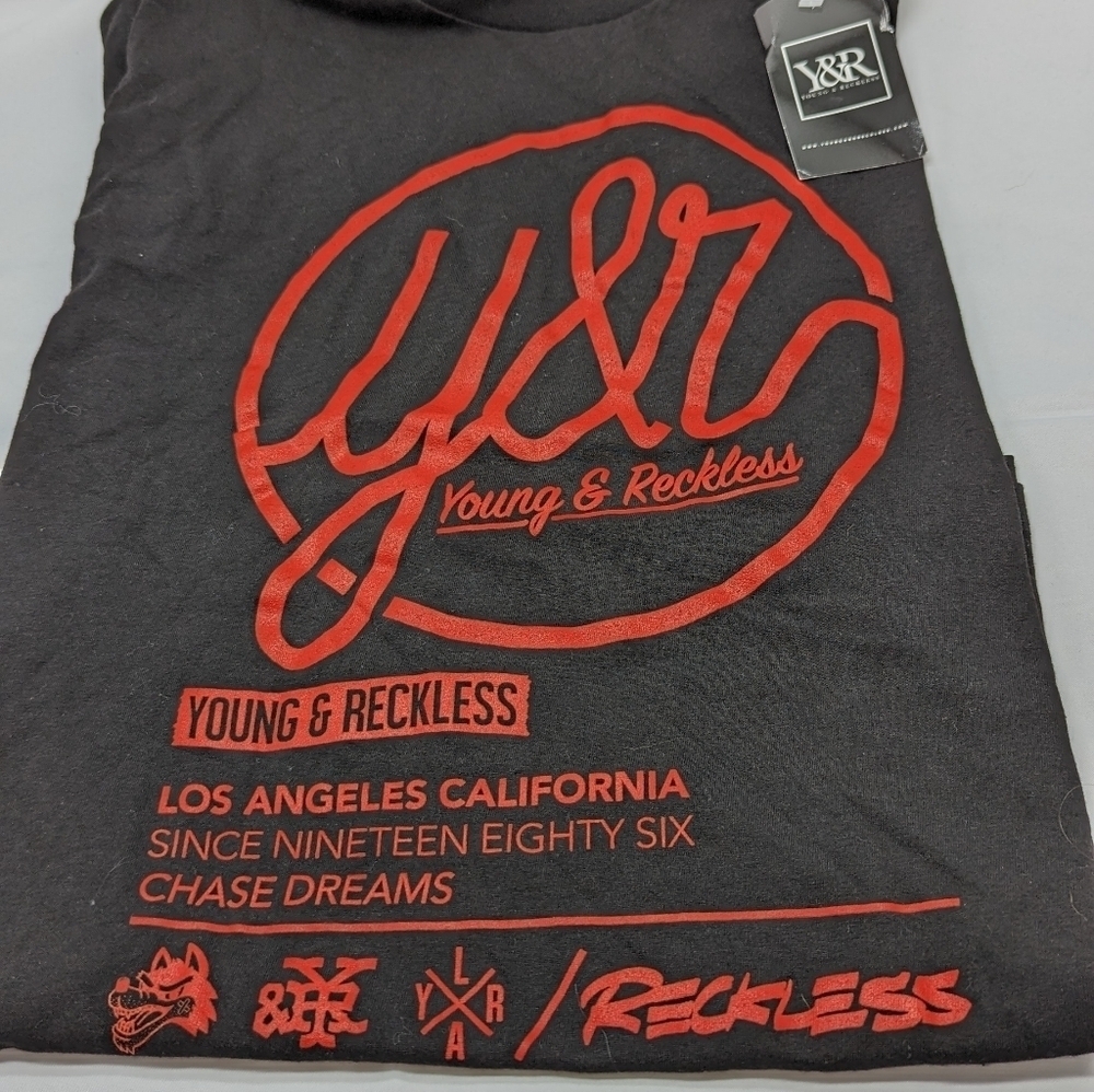 Young and Reckless tshirt NWT sz.M - Picture 3 of 3